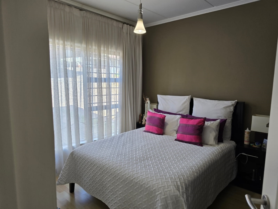 2 Bedroom Property for Sale in Glenvista Gauteng