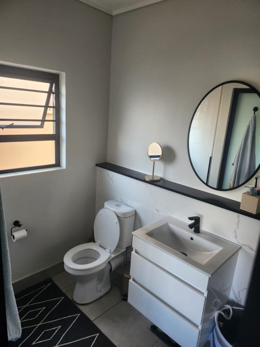 To Let 3 Bedroom Property for Rent in Waterfall Gauteng