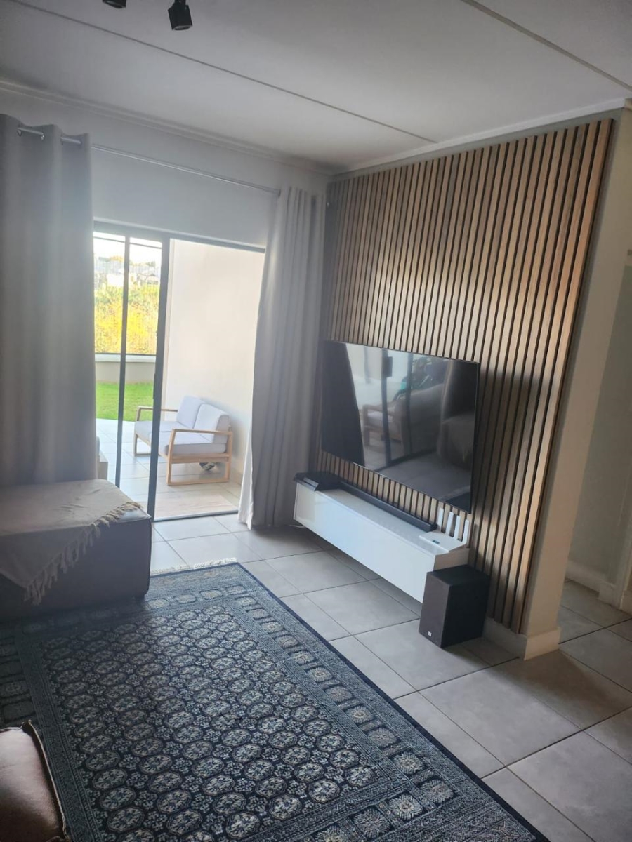To Let 3 Bedroom Property for Rent in Waterfall Gauteng