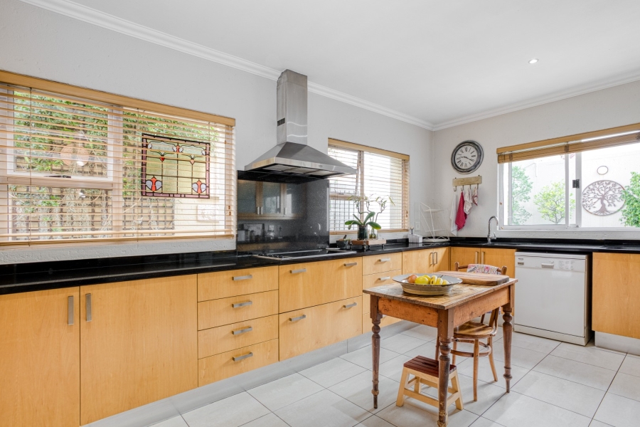 4 Bedroom Property for Sale in Oaklands Gauteng