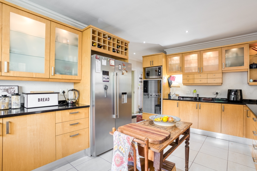 4 Bedroom Property for Sale in Oaklands Gauteng