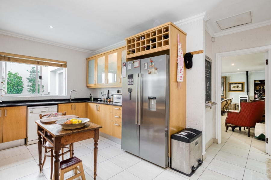 4 Bedroom Property for Sale in Oaklands Gauteng