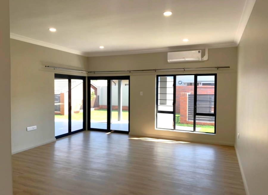 2 Bedroom Property for Sale in Waterkloof Marina Retirement Estate Gauteng