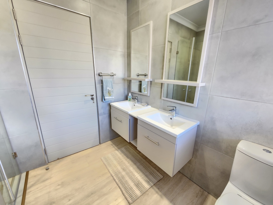 2 Bedroom Property for Sale in Waterkloof Marina Retirement Estate Gauteng