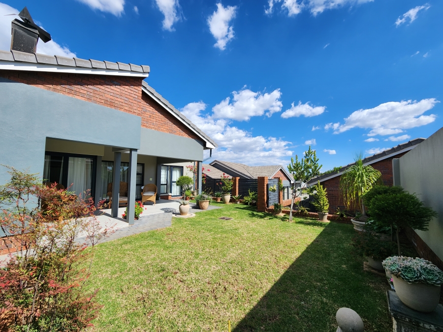 2 Bedroom Property for Sale in Waterkloof Marina Retirement Estate Gauteng