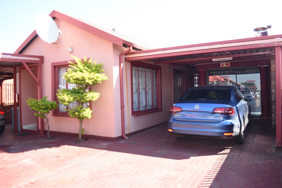 3 Bedroom Property for Sale in Soshanguve East Gauteng