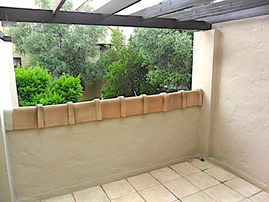 2 Bedroom Property for Sale in Douglasdale Gauteng