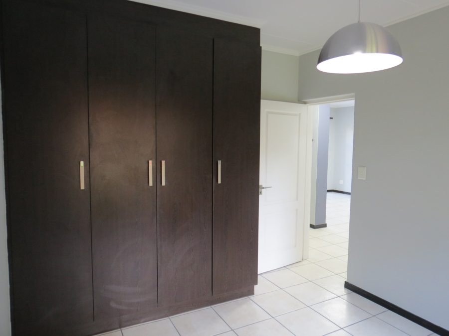To Let 3 Bedroom Property for Rent in Greenstone Hill Gauteng
