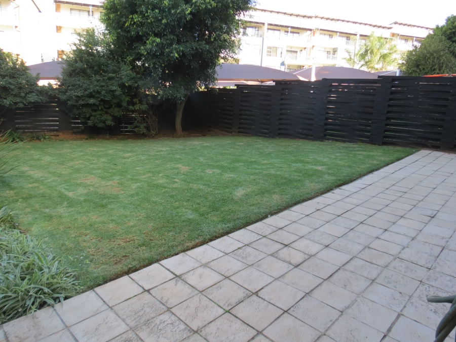 To Let 3 Bedroom Property for Rent in Greenstone Hill Gauteng