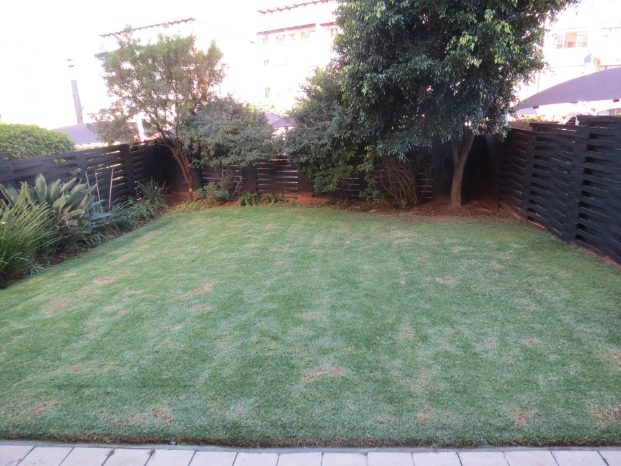 To Let 3 Bedroom Property for Rent in Greenstone Hill Gauteng