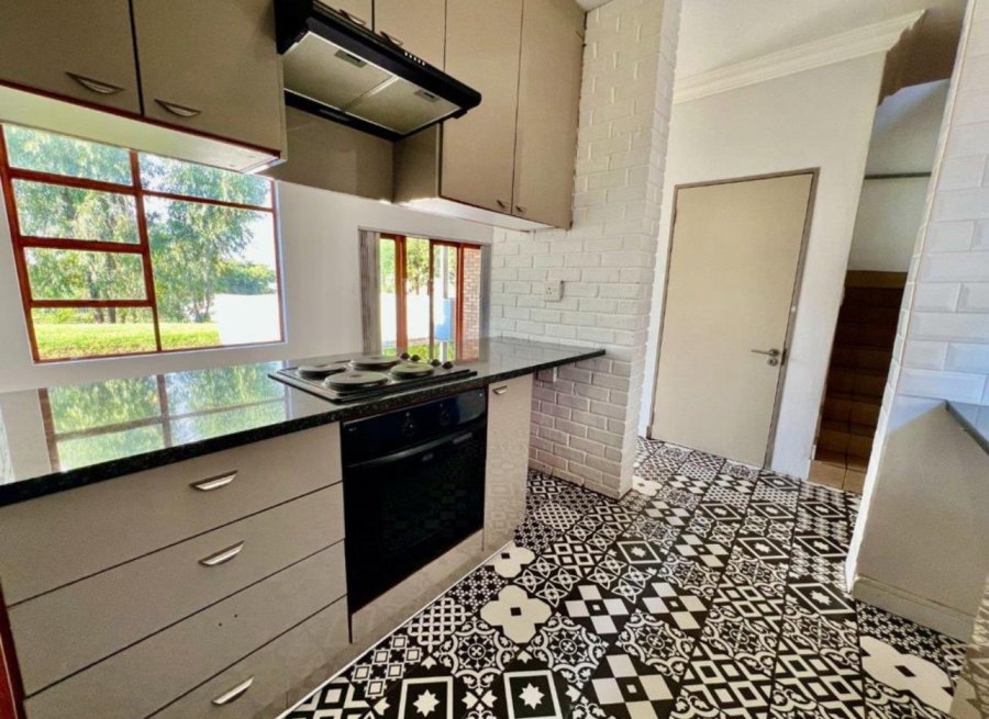 To Let 2 Bedroom Property for Rent in Midridge Park Gauteng