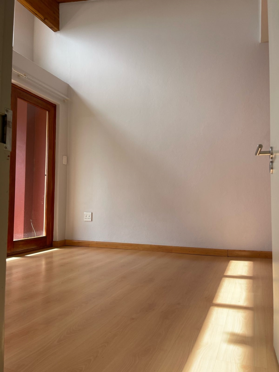 To Let 2 Bedroom Property for Rent in Midridge Park Gauteng