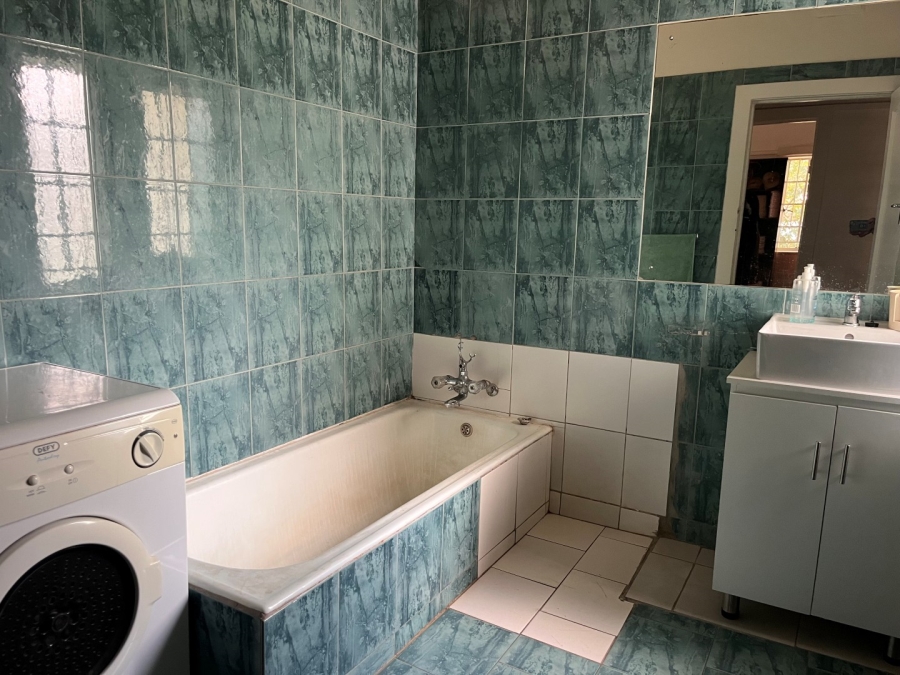 3 Bedroom Property for Sale in Highlands North Gauteng