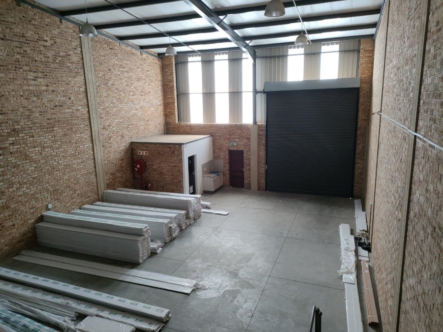 To Let commercial Property for Rent in North Riding Gauteng