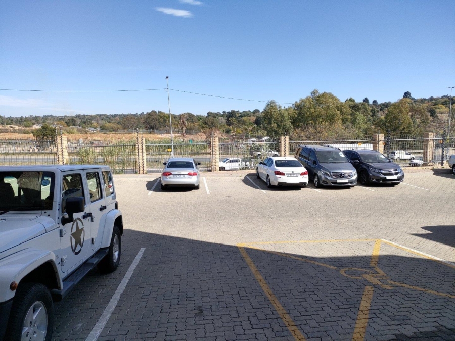 To Let commercial Property for Rent in North Riding Gauteng