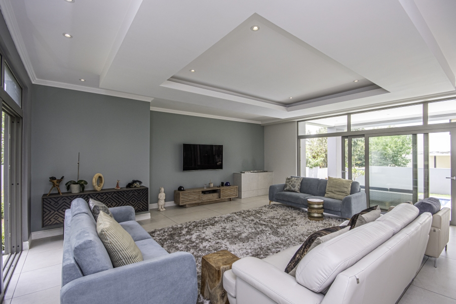 To Let 3 Bedroom Property for Rent in Waterfall Country Village Gauteng