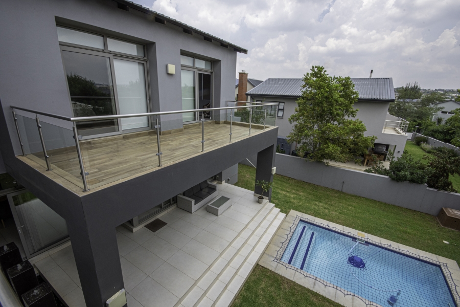 To Let 3 Bedroom Property for Rent in Waterfall Country Village Gauteng