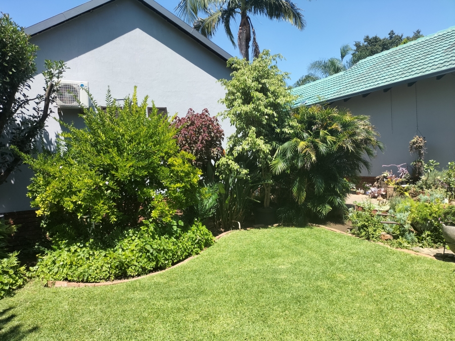 4 Bedroom Property for Sale in Florauna Gauteng