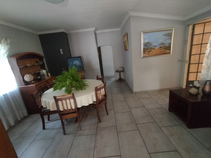 4 Bedroom Property for Sale in Florauna Gauteng