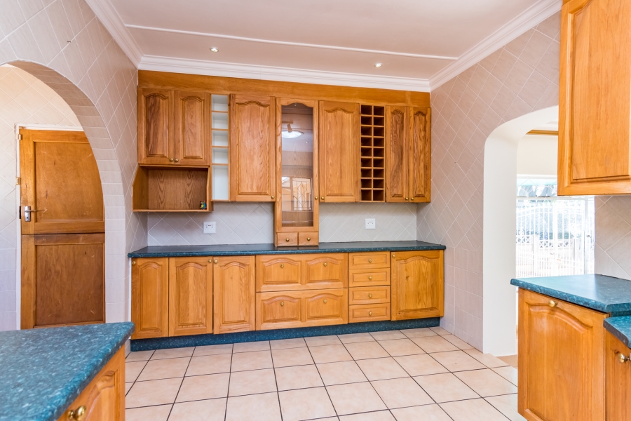 3 Bedroom Property for Sale in Kenmare Gauteng