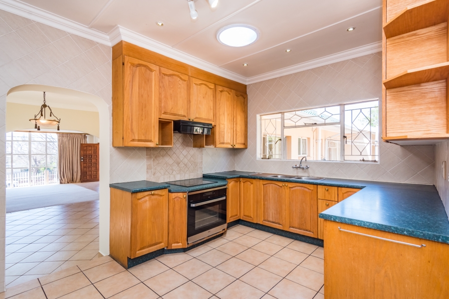 3 Bedroom Property for Sale in Kenmare Gauteng