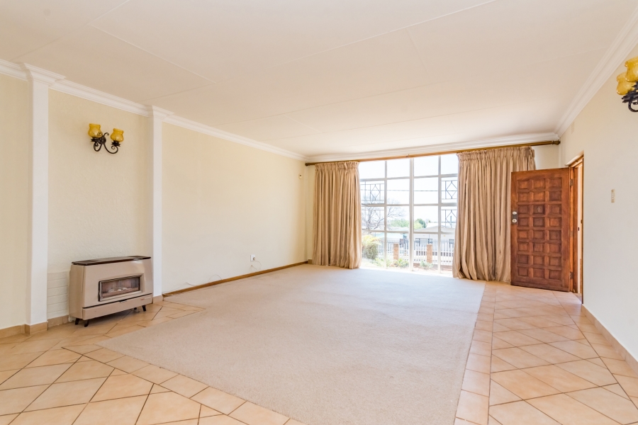 3 Bedroom Property for Sale in Kenmare Gauteng