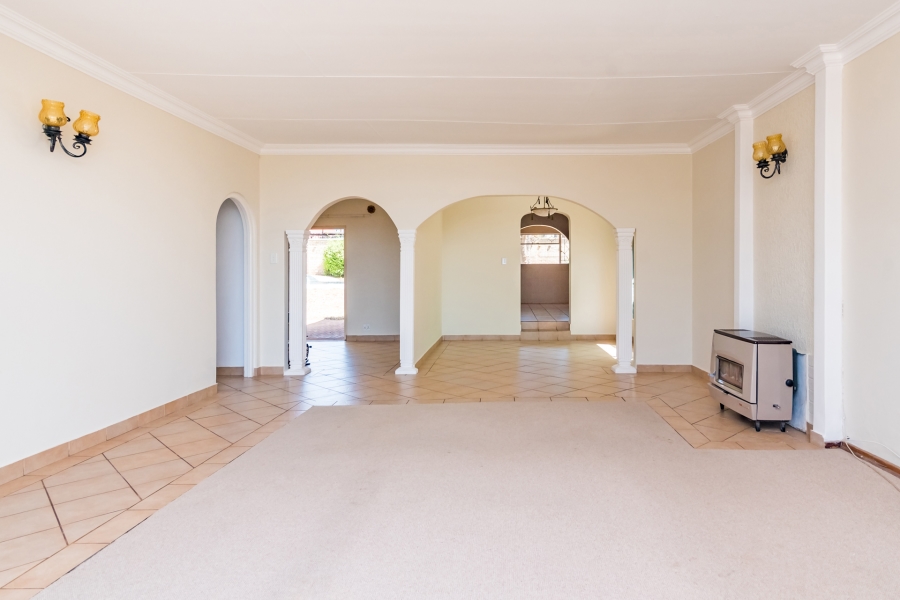 3 Bedroom Property for Sale in Kenmare Gauteng