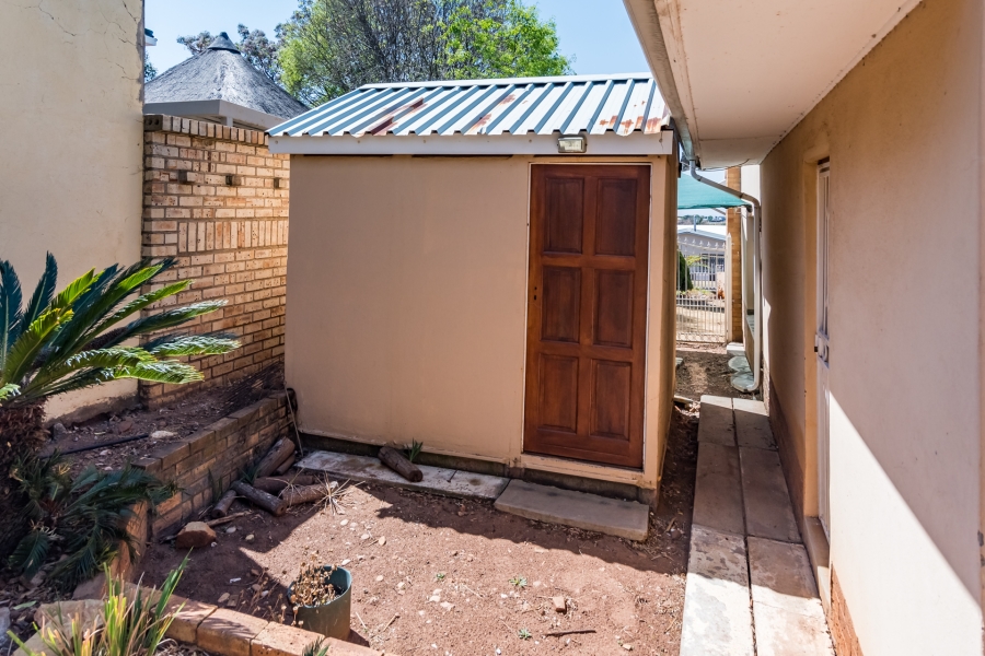 3 Bedroom Property for Sale in Kenmare Gauteng