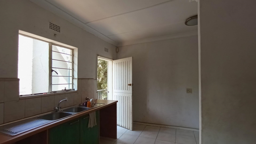 5 Bedroom Property for Sale in Kensington Gauteng