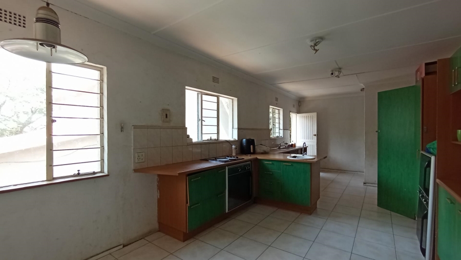 5 Bedroom Property for Sale in Kensington Gauteng