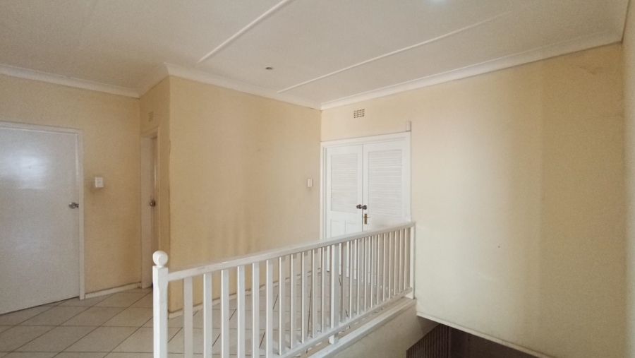 5 Bedroom Property for Sale in Kensington Gauteng