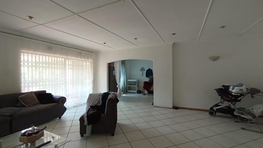 5 Bedroom Property for Sale in Kensington Gauteng