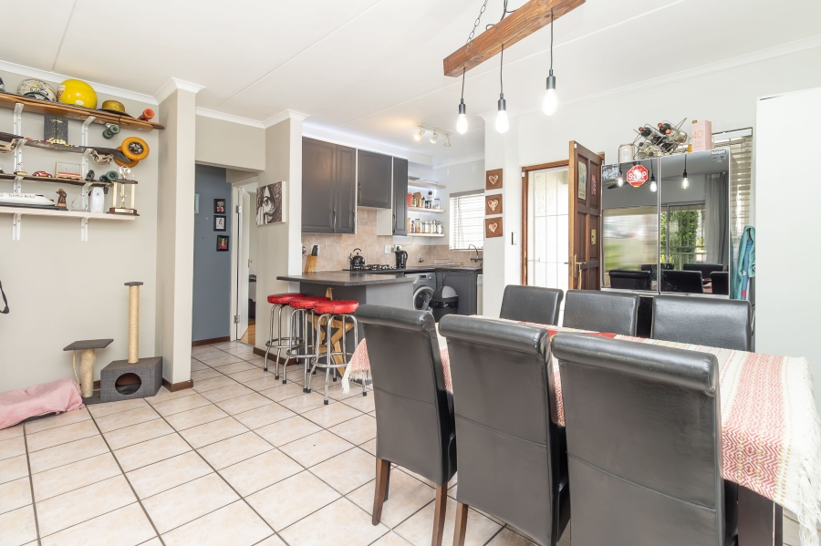 2 Bedroom Property for Sale in Sunninghill Gauteng