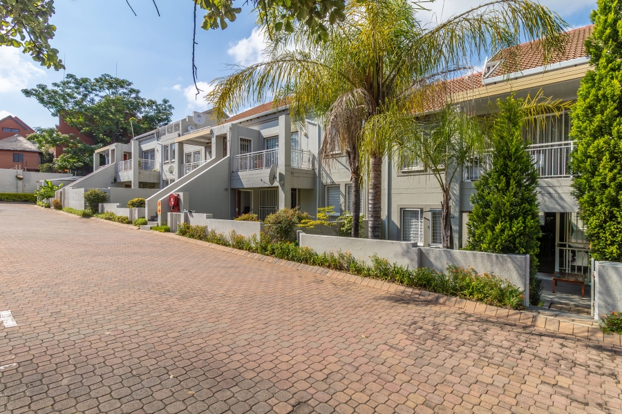 2 Bedroom Property for Sale in Sunninghill Gauteng