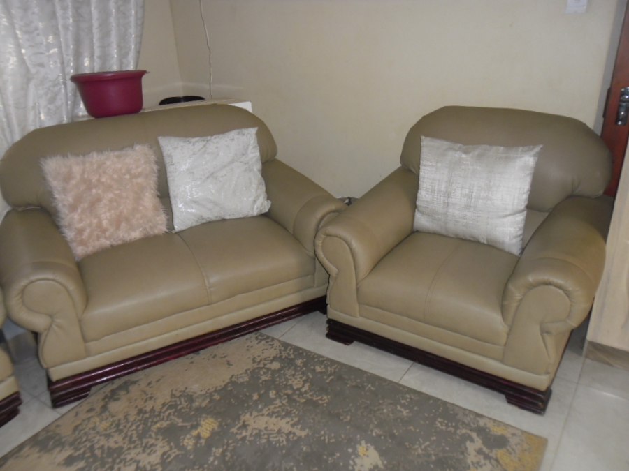 2 Bedroom Property for Sale in Lufhereng Gauteng