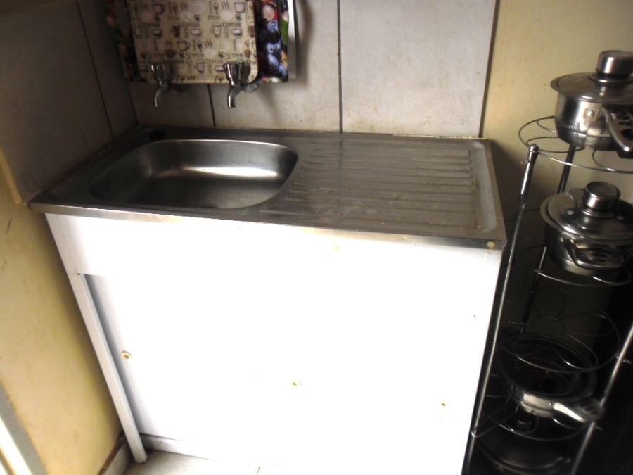 2 Bedroom Property for Sale in Lufhereng Gauteng