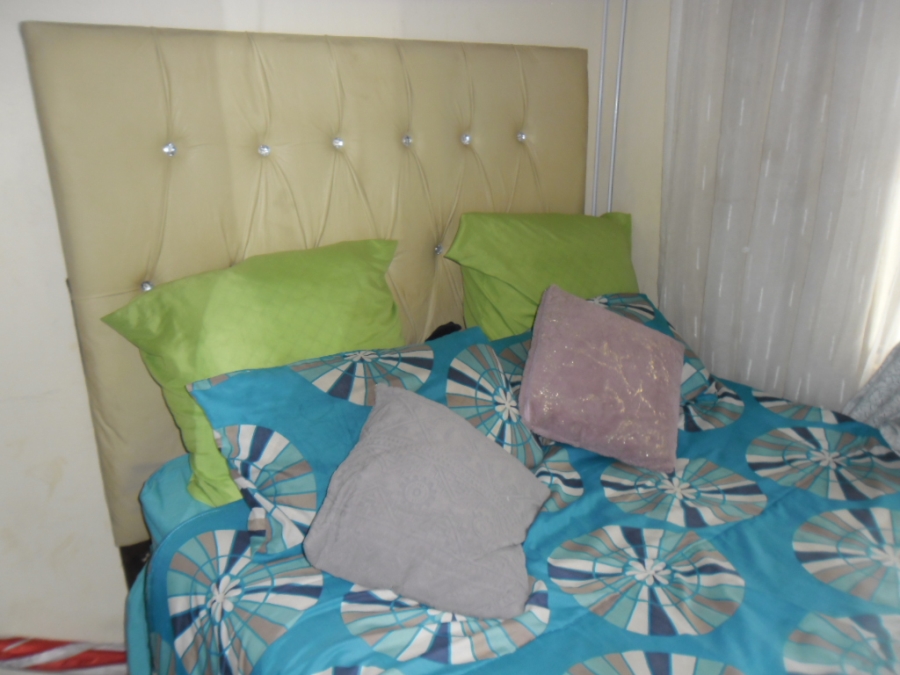 2 Bedroom Property for Sale in Lufhereng Gauteng