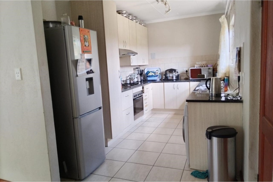 To Let 4 Bedroom Property for Rent in Noordwyk Gauteng