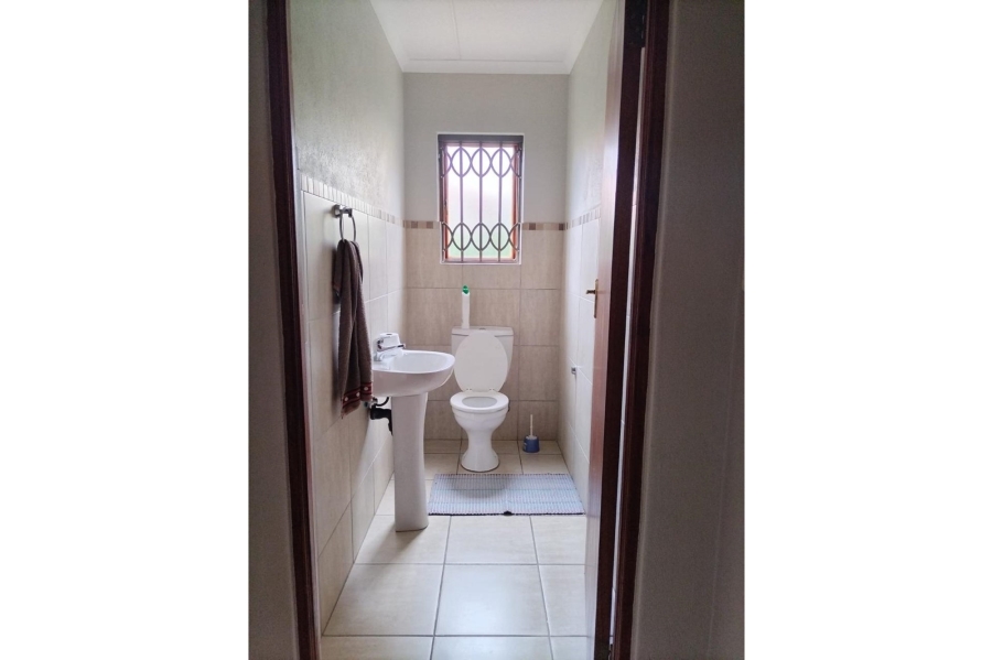 To Let 4 Bedroom Property for Rent in Noordwyk Gauteng