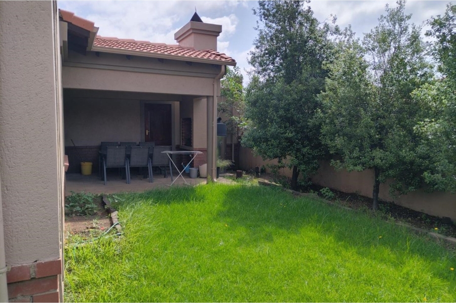 To Let 4 Bedroom Property for Rent in Noordwyk Gauteng