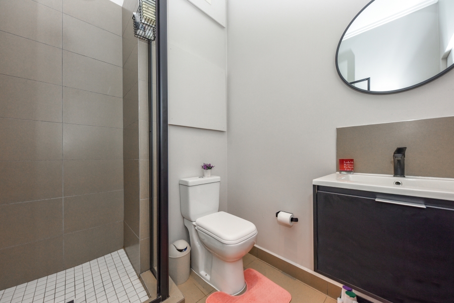 To Let 2 Bedroom Property for Rent in Bryanston Gauteng