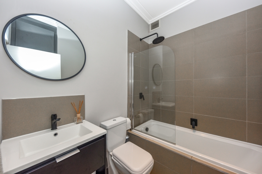 To Let 2 Bedroom Property for Rent in Bryanston Gauteng