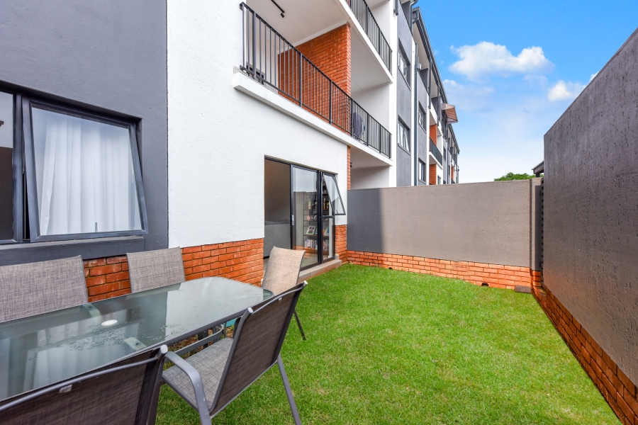 To Let 2 Bedroom Property for Rent in Bryanston Gauteng