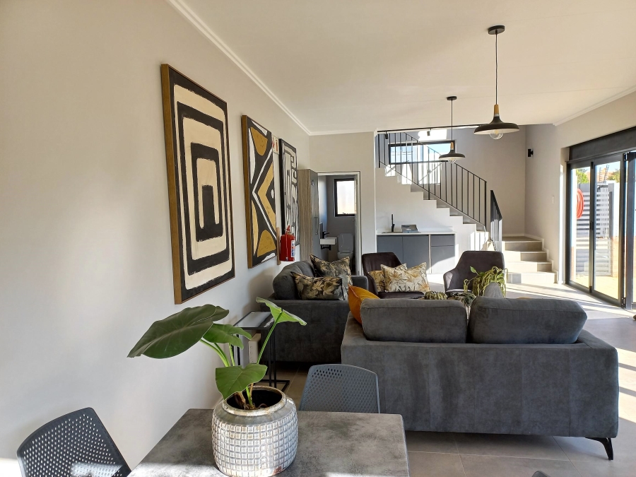 To Let 2 Bedroom Property for Rent in Bryanston Gauteng