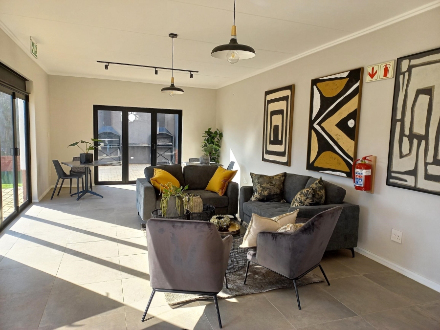 To Let 2 Bedroom Property for Rent in Bryanston Gauteng