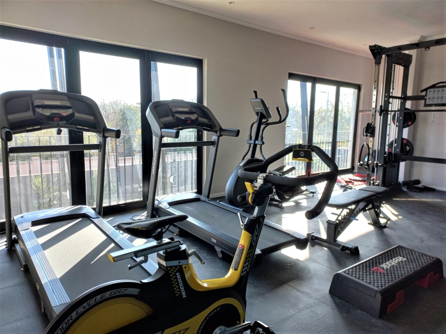 To Let 2 Bedroom Property for Rent in Bryanston Gauteng