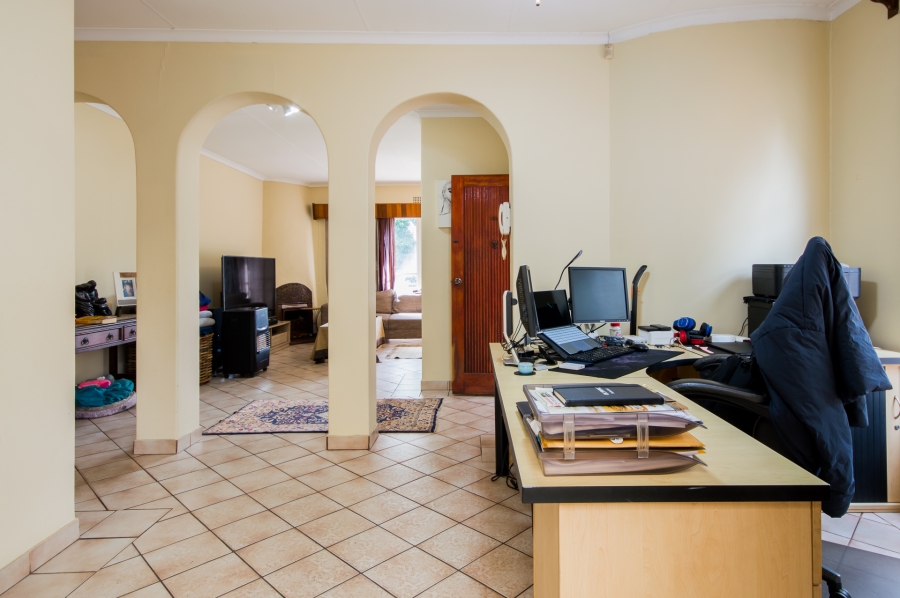 4 Bedroom Property for Sale in Harmelia Gauteng