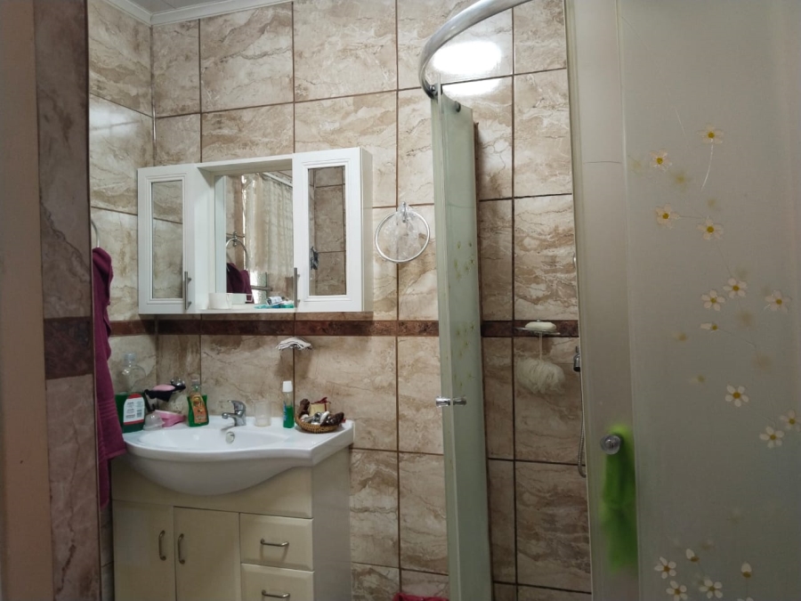 3 Bedroom Property for Sale in Rothdene Gauteng