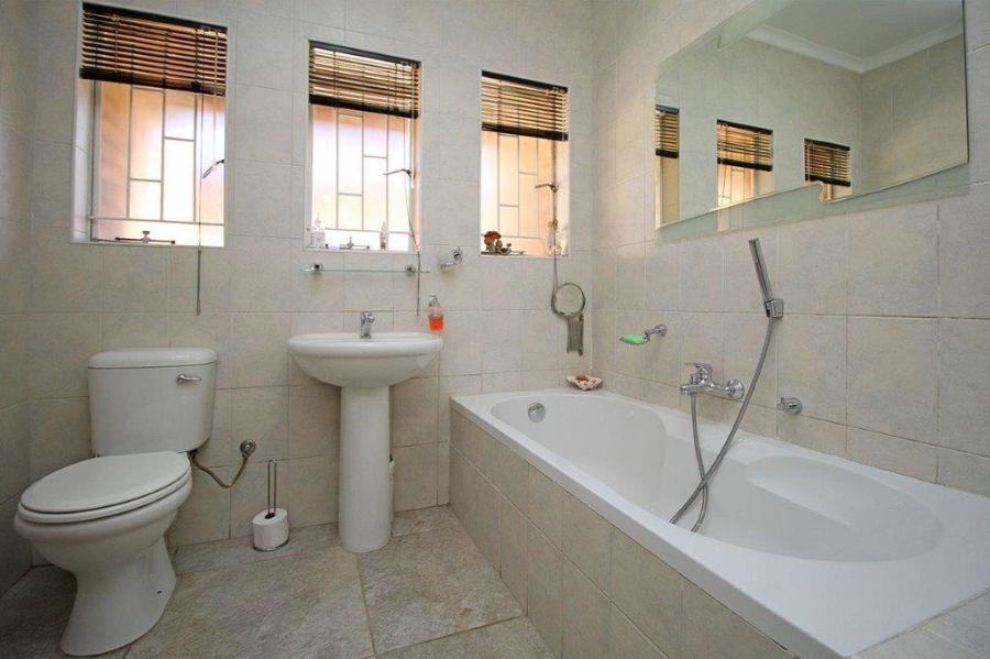 4 Bedroom Property for Sale in Marais Steyn Park Gauteng