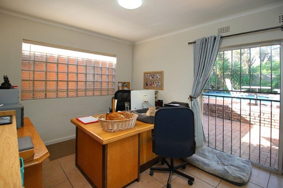 4 Bedroom Property for Sale in Marais Steyn Park Gauteng